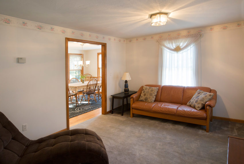 4-roy-interior-01