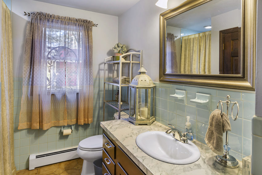 371 Island Pond Rd 32